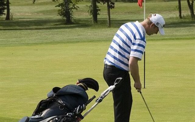 Lakeside Lodge Golf and Country Club