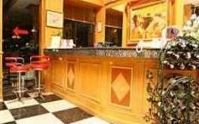 13 Coins Airport Hotel Minburi