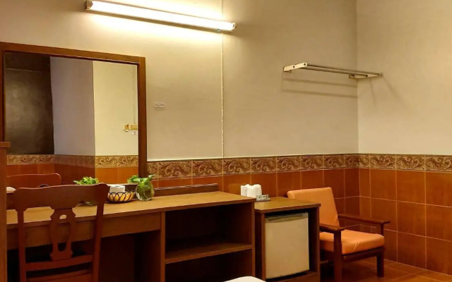 Suriwong Chumphon Hotel