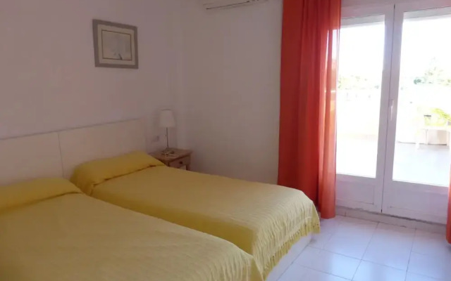 Beautiful 2 Bedroom, 2 Bathroom Apartment