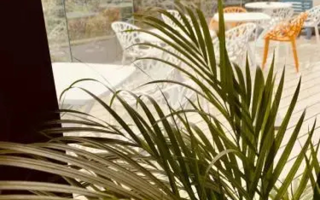 Porth Beach Holiday Park