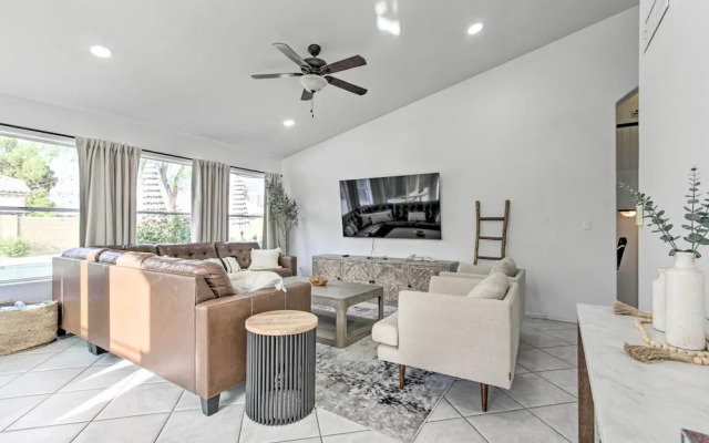 Beautiful Chandler Escape w/ Putting Green & Pool!