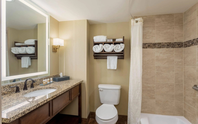 La Quinta Inn & Suites by Wyndham Pigeon Forge