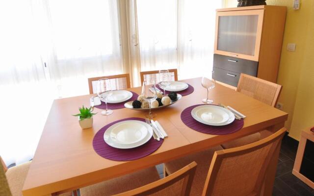 Holidays2Malaga Hermosilla 3 dormitorios & parking Wifi Fibra 600 MG