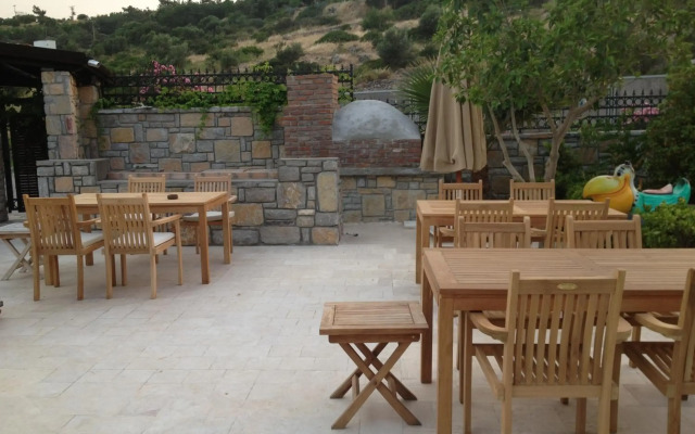 Villanaz Apart Hotel