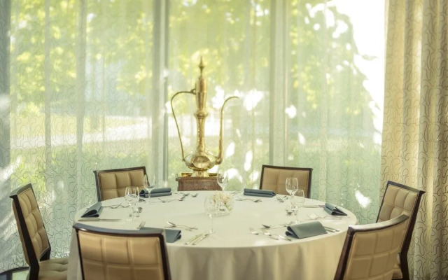 Spa Resort Tree of Life