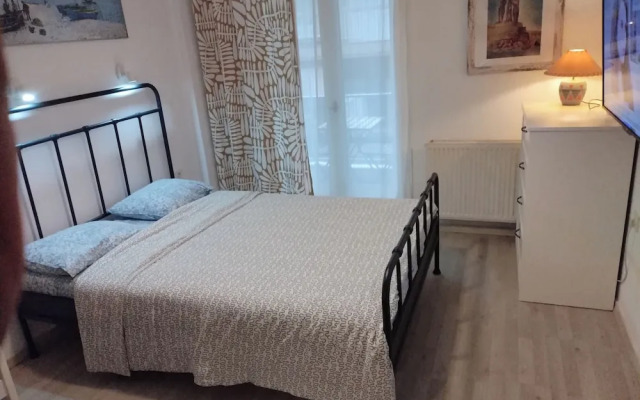 Old Town Family Apartment T8