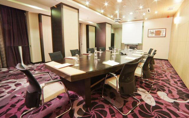 Bucharest Unirii Square