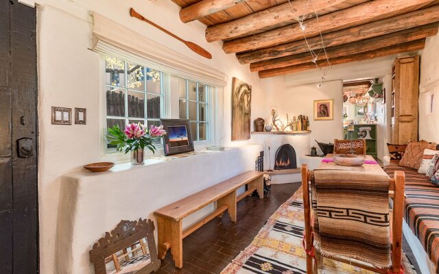 Camino San Acacio - Studio Home