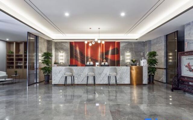 Zhengzhou Xinyang Lingrui Building Hotel (Provincial People's Hospital Metro Station)