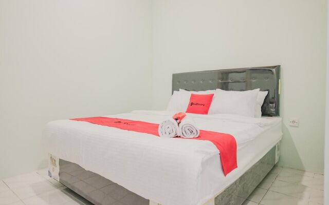 RedDoorz @ Jalan Pangeran Antasari Lampung 2