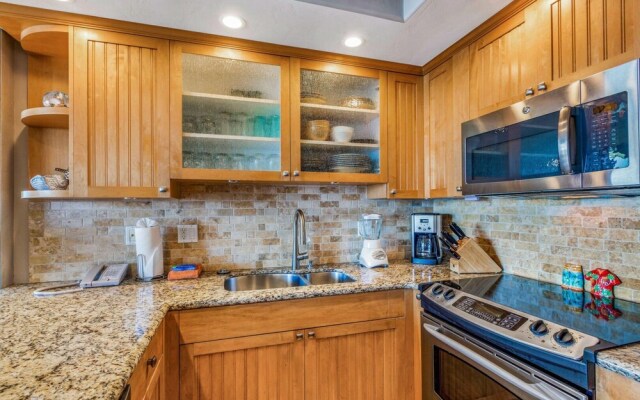 Papakea L-206 by Maui Life Realty