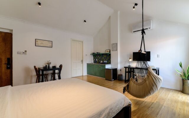 The Hut Boutique Hotel Notre Dame