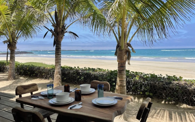 Mi Playa Galapagos Beachfront