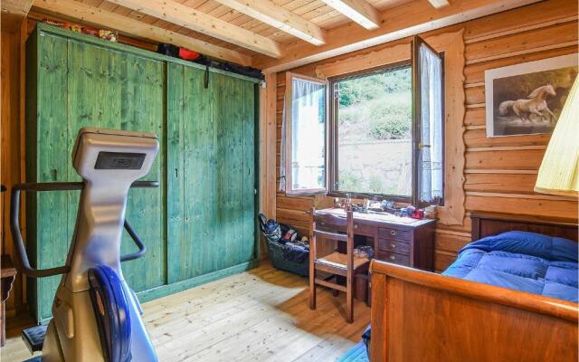 Awesome Apartment in Borno With 4 Bedrooms and Wifi