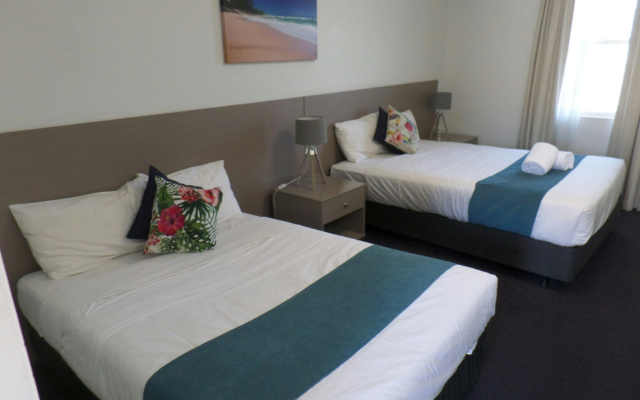 Burke and Wills Mt Isa Motel – Guest Rooms – Mount Isa