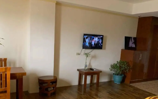 Romel Suites