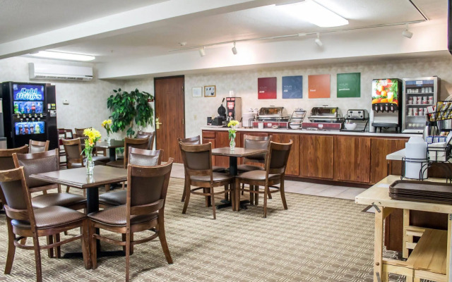 Comfort Inn & Suites