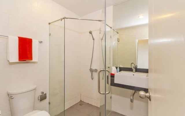 Chic Condo Karon by RESAVA