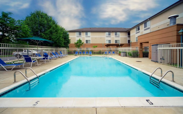 Extended Stay America Suites Phoenix Biltmore
