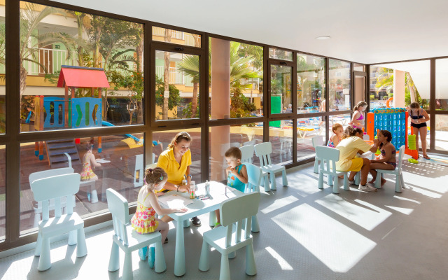 Hotel Chatur Costa Caleta