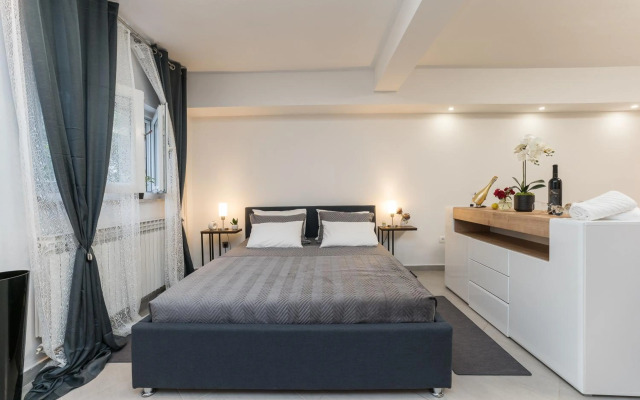 Studio Apartman Mirakul