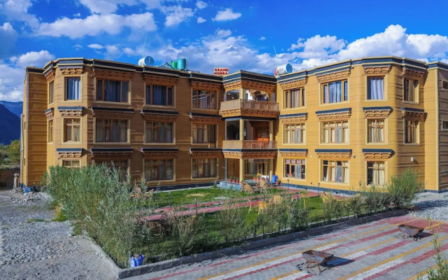 Hotel Grand Nubra