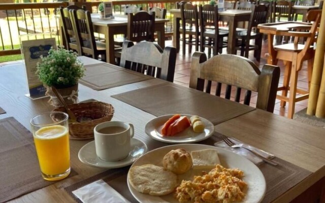 Hotel Campestre Montecarlo