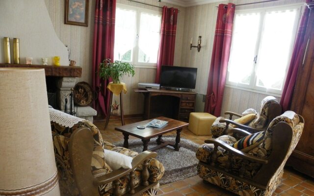 Blissful Holiday Home in Hénansal With Garden