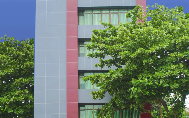 Pleasure View Hotel