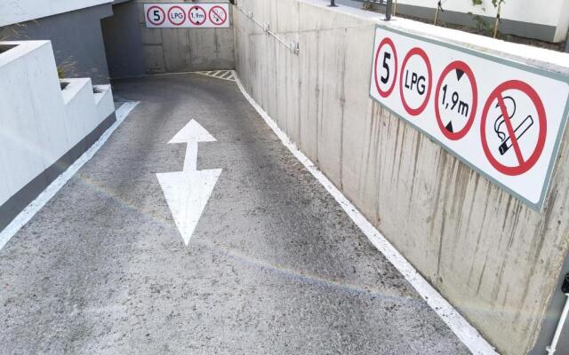 Apartament 2Pietro,White&Grey