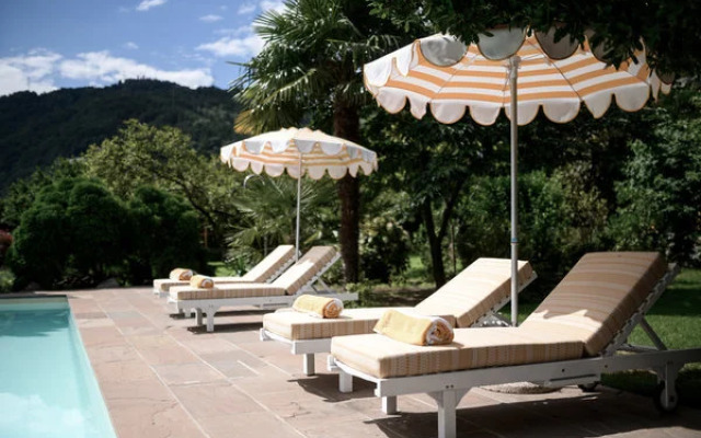 Villa Arnica Suites & Garden