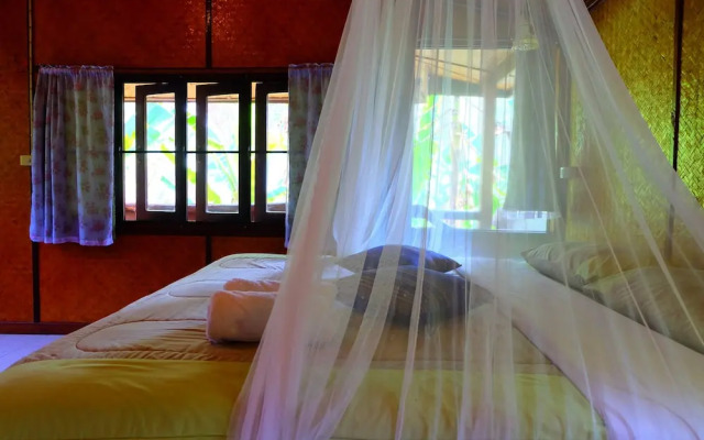 Malee's Nature Lovers Bungalows
