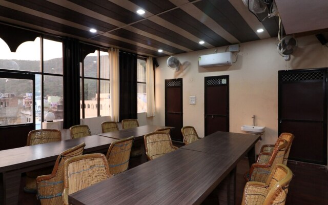 OYO 24145 Haveli Amar Niwas
