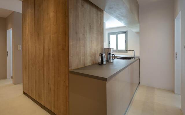 Hippocrates - Faliro Deluxe Apartment