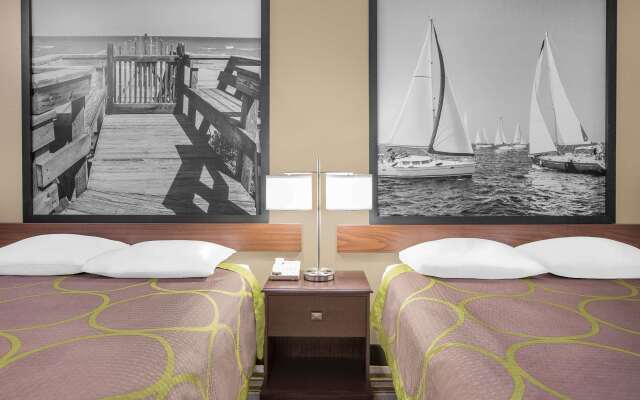 Super 8 by Wyndham Bay St. Louis