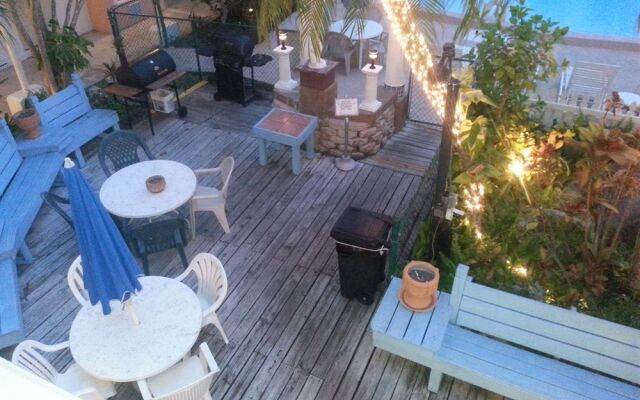 Island House Hotel
