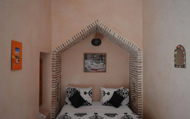 Riad Bonheur