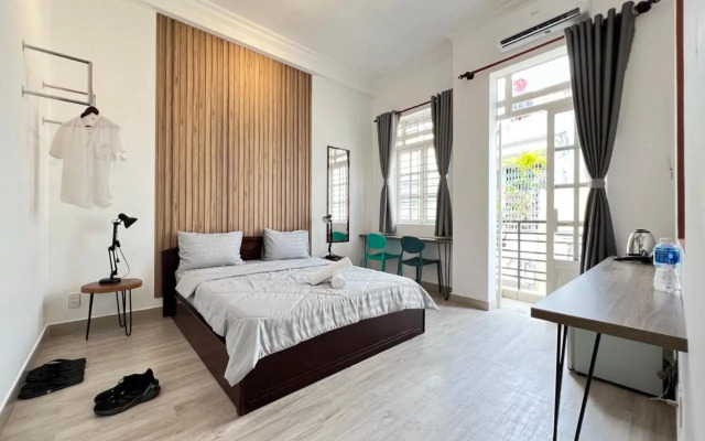 Olala Homestay with Balcony in Saigon center