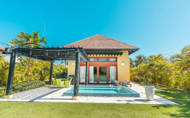Tranquil Bungalow w Pool at Green Village Ca