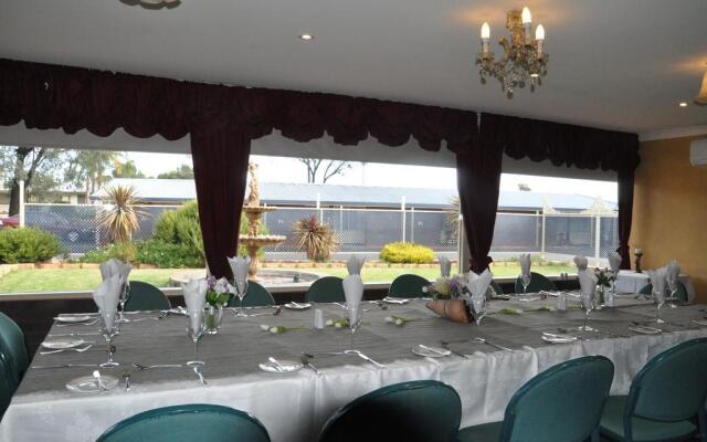 Parkview Motor Inn Parkes