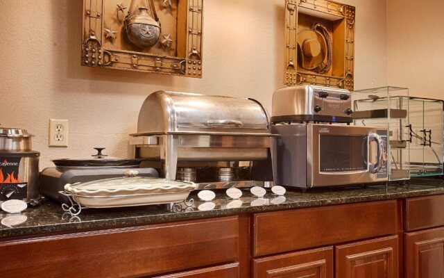 Best Western Plus Country Inn & Suites