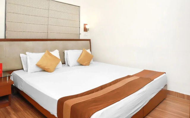 OYO 29826 Central Hotel