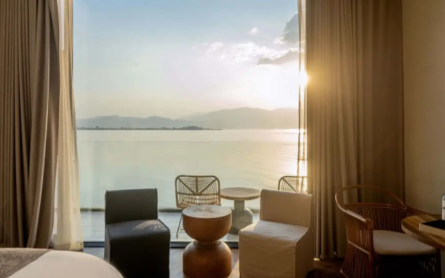 Dali Qingmai Seaview Resort (North Courtyard)