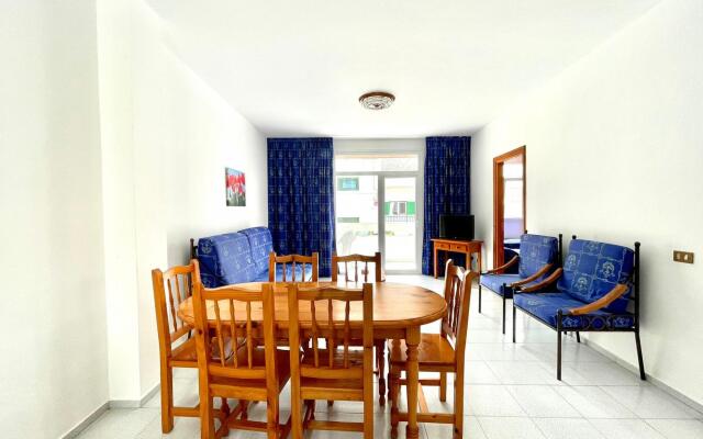 Bonito apartamento de 2 domitorios frente al mar