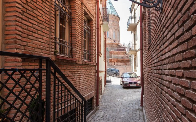 Apartment On Saadi Str Old Tbilisi