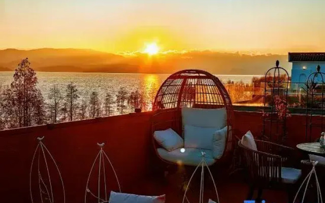 Dali Xingui Seaview Inn