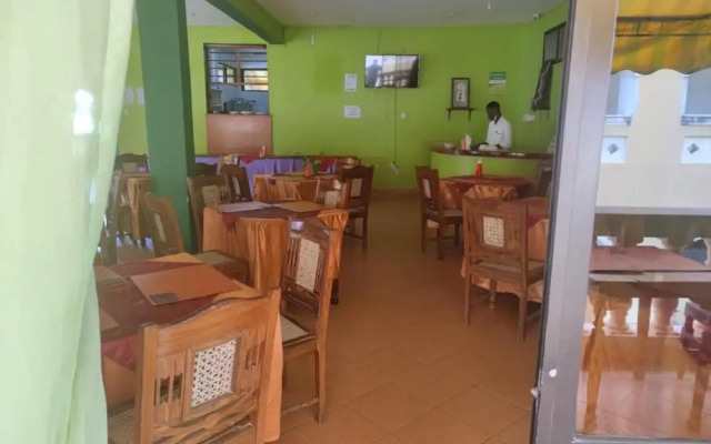 Titanic Hotel - Kilifi