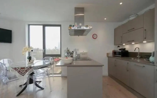 Stylish 1 Bedroom Apartment near London City