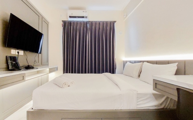 Studio Room With Simply Look At Sky House Bsd Near Aeon – Guest Rooms – Legok